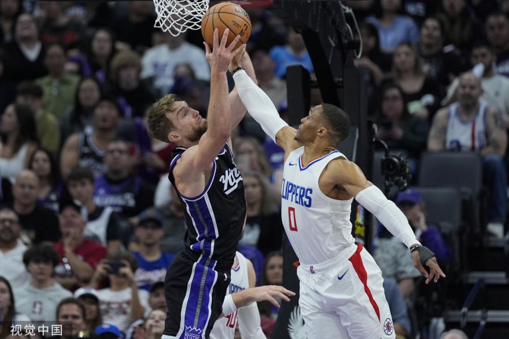 力前锋的压 力前锋的压