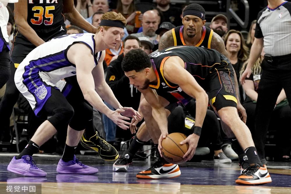 双方立场的 双方立场的