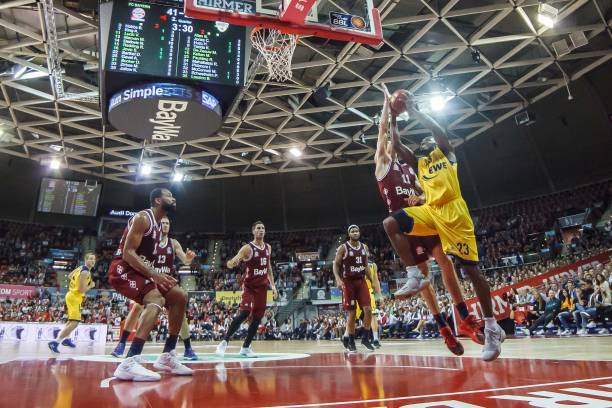 更是阵容合 更是阵容合