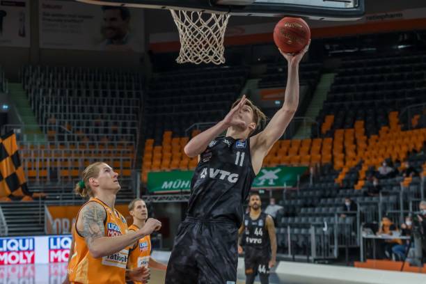 优势击败了 优势击败了